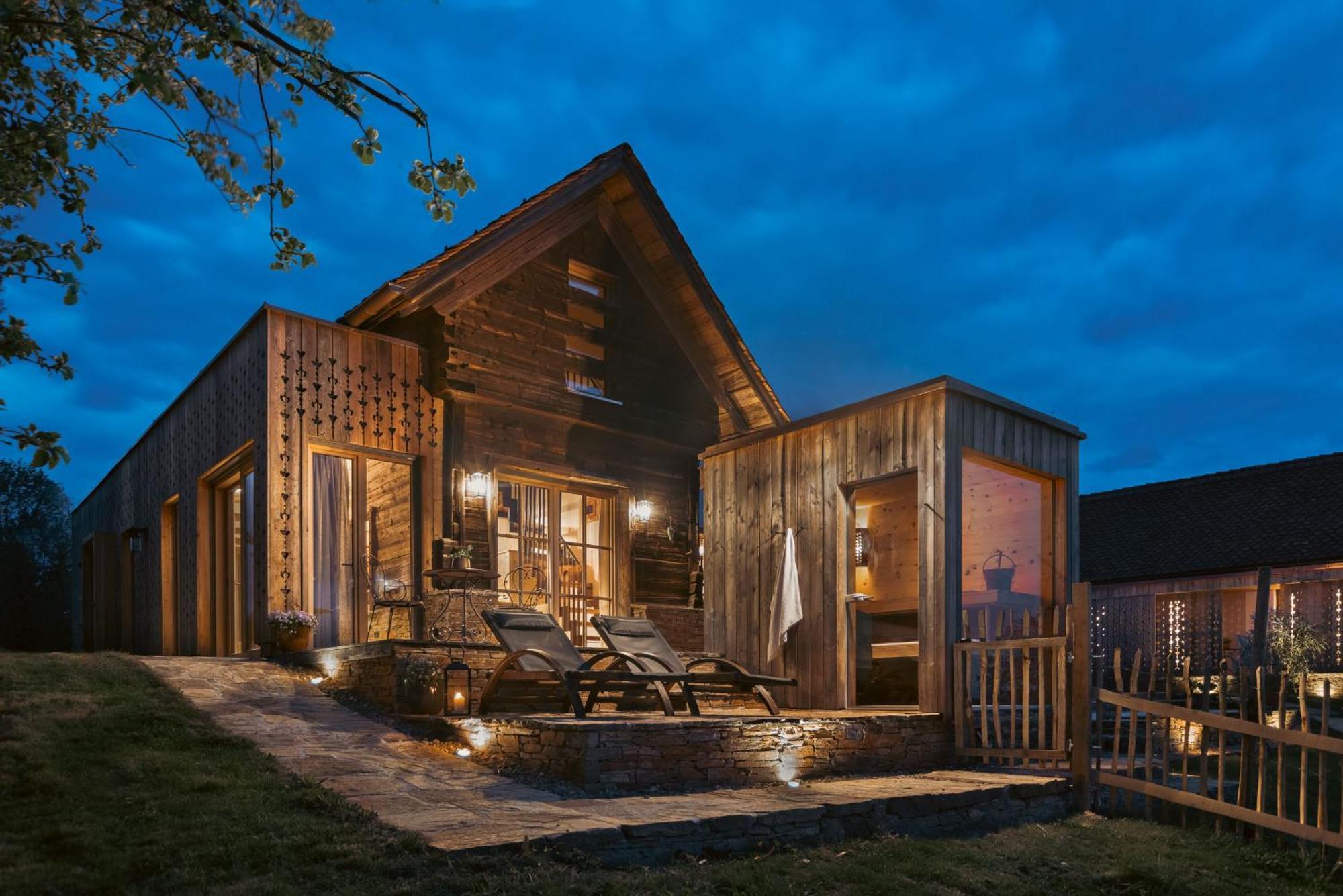 Am Wildbachberg - Luxus Ferienhaeuser Mit Infinitypool, Privatsauna Und Weinkeller Deutschlandsberg Eksteriør billede