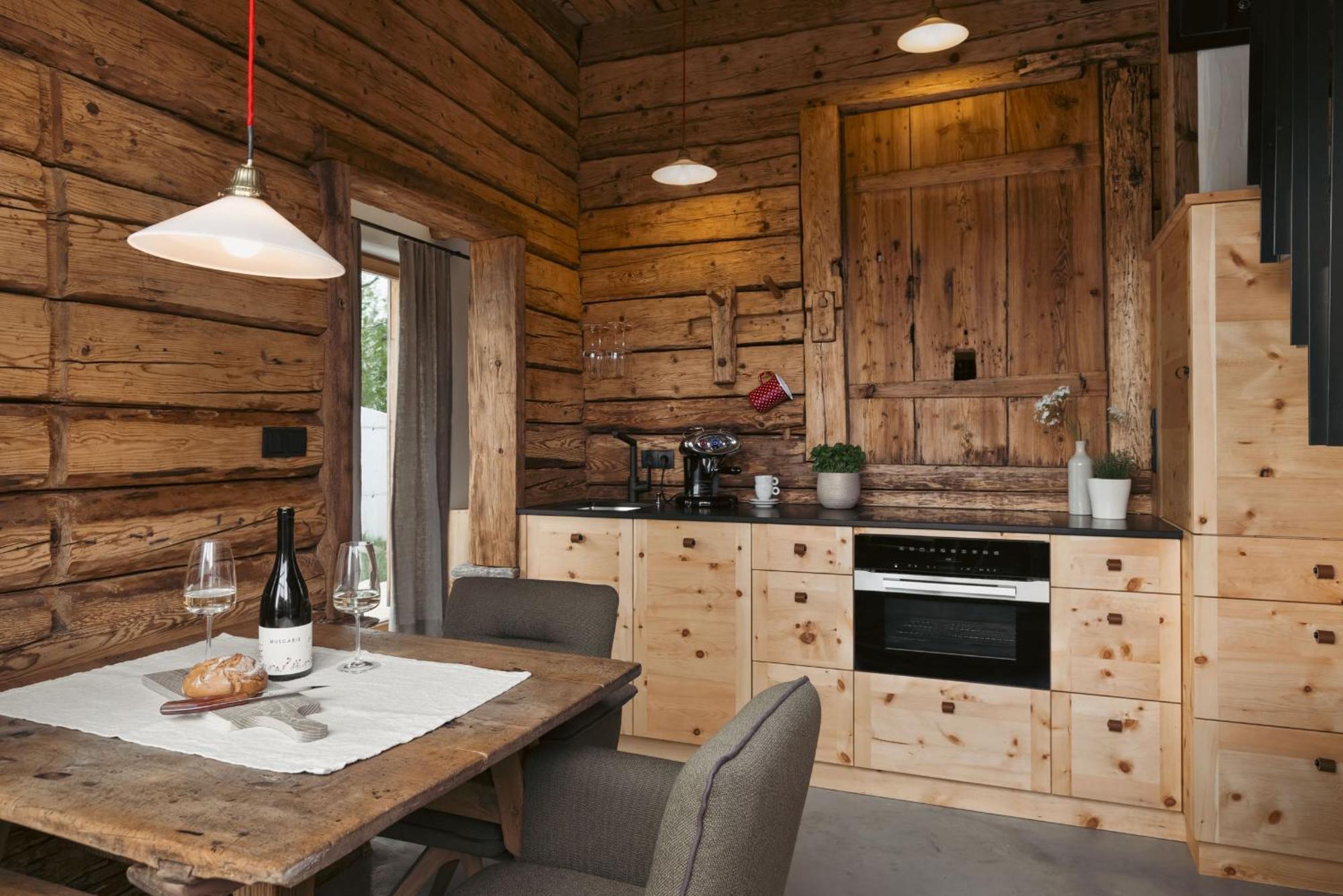 Am Wildbachberg - Luxus Ferienhaeuser Mit Infinitypool, Privatsauna Und Weinkeller Deutschlandsberg Eksteriør billede
