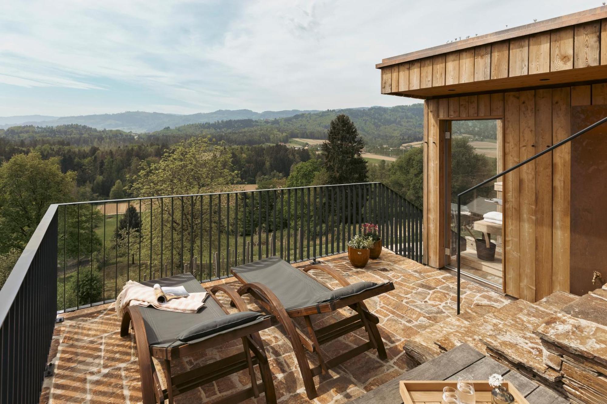 Am Wildbachberg - Luxus Ferienhaeuser Mit Infinitypool, Privatsauna Und Weinkeller Deutschlandsberg Eksteriør billede